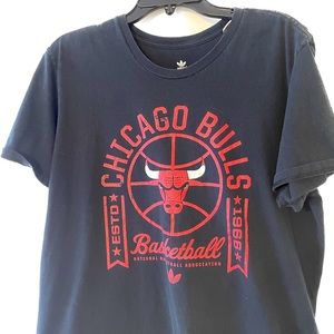 Chicago Bulls Adidas Men’s XL retro Basketball Shirt